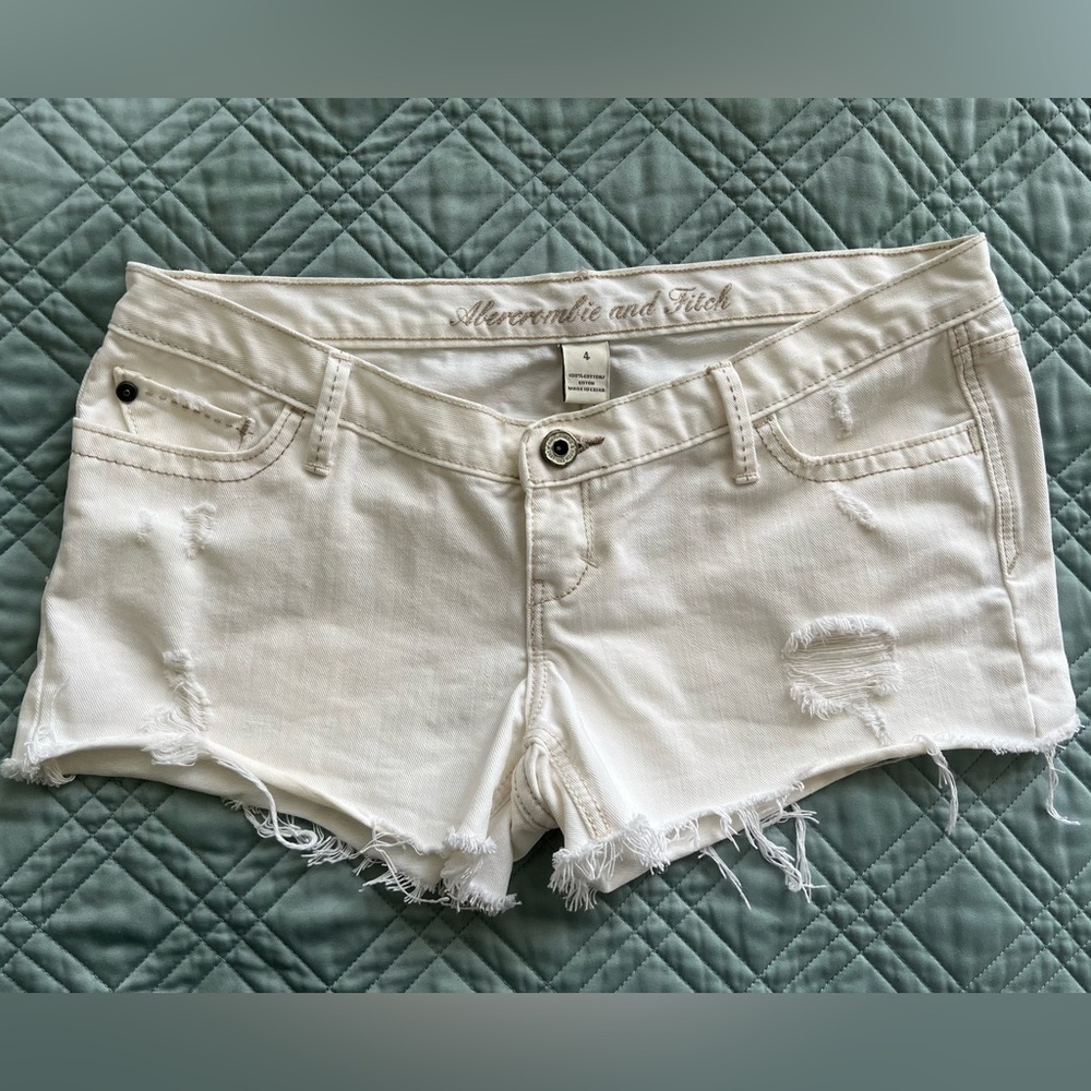 Abercrombie & Fitch White Distressed Denim Shorts - Picture 4 of 9